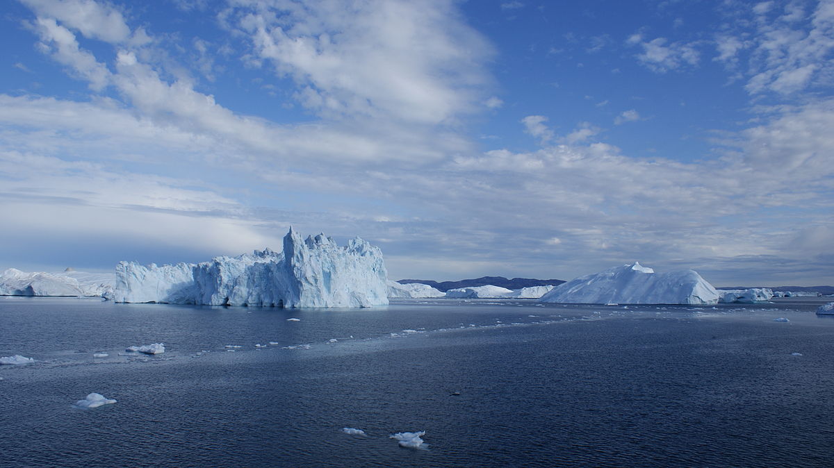 Disko bay icebergs 1